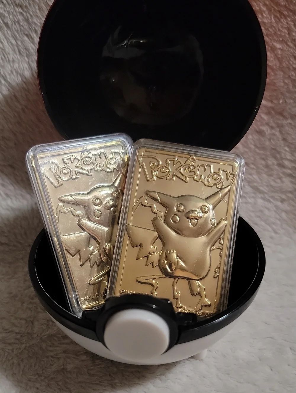 2 1999 Burger King 23K Gold-Plated Pikachu Cards
